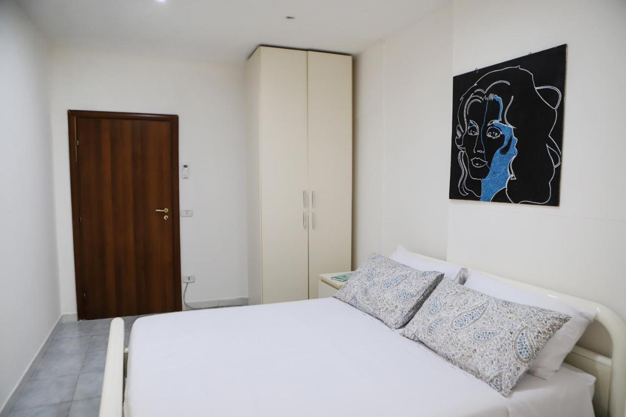 Napoli Centrale Budget Apartment 외부 사진